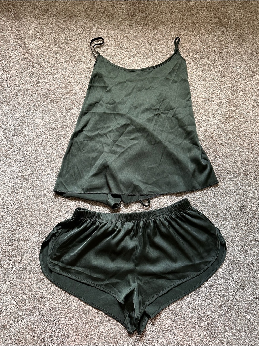Women’s Olive Green Satin Cami & Short Sleep Set small